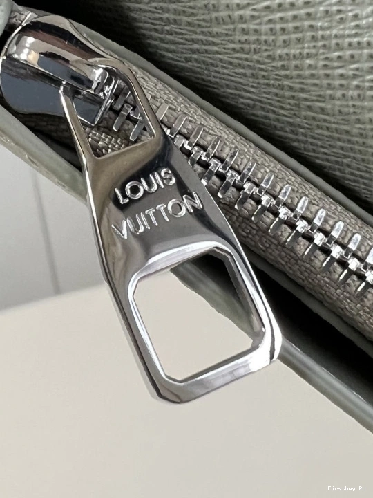 First bag LOUIS WALLET-10*19*2cm BRAZZA VUITTON 0725